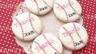 野球ボールの結婚式用アイシングクッキー
