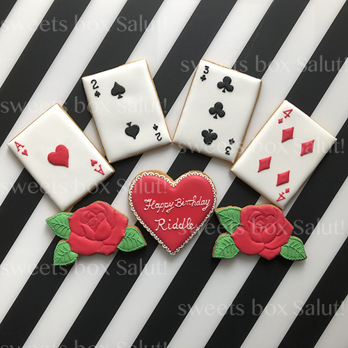 トランプとバラのアイシングクッキー Sweets Box Salut