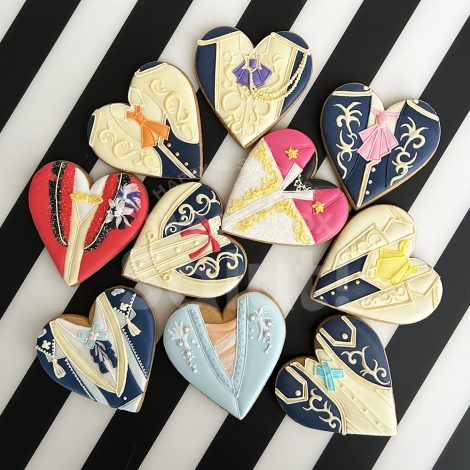 推し衣装のハート型アイシングクッキー1