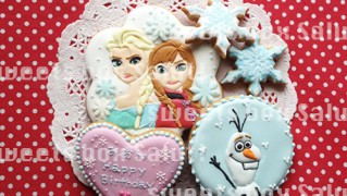 「アナと雪の女王」のお誕生日用アイシングクッキー