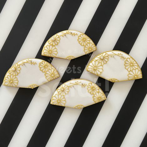 席札代わりに扇型名入れアイシングクッキー5