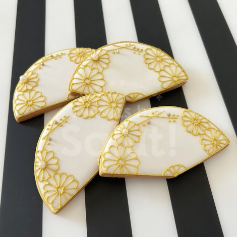 席札代わりに扇型名入れアイシングクッキー6