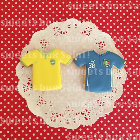 サッカー好きパパへのお誕生日用アイシングカップケーキ3