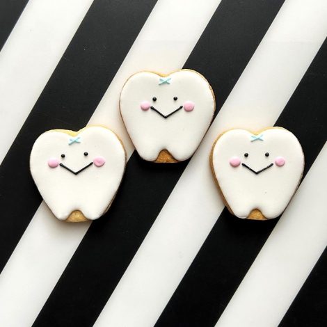 みんなの製作実績②マーガレットのアイシングクッキーなどのセミオーダー商品たち3