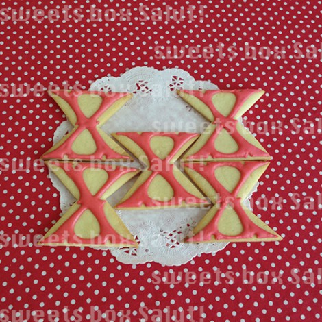 「X JAPAN」ロゴのアイシングクッキー1